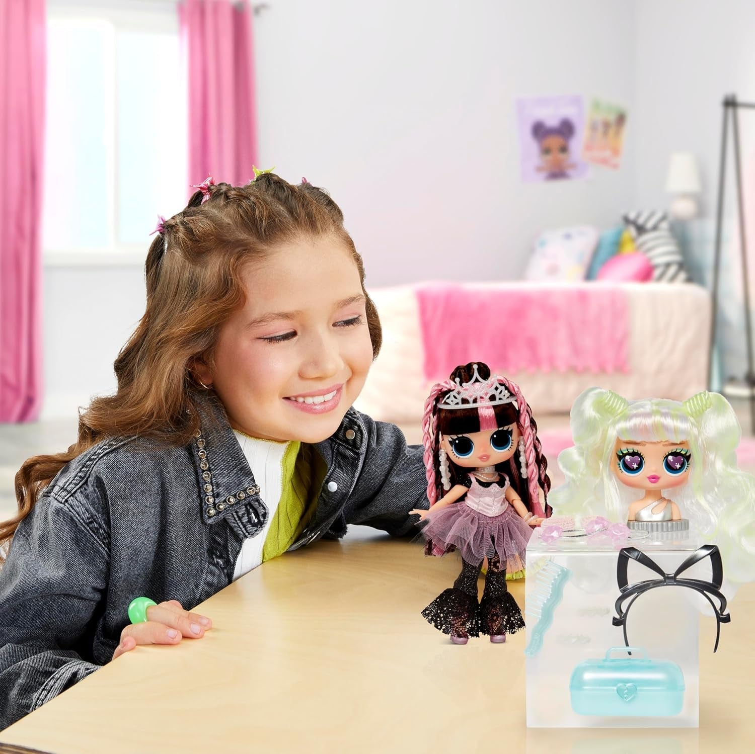 LOL. Surprise Tweens Surprise Swap Series - Bronze-2-Blonde Billie - Modepuppe mit mehr als 20 Überraschungen inklusive Styling-Kopf und toller Mode und Accessoires - ideal für Kinder ab 4 Jahren