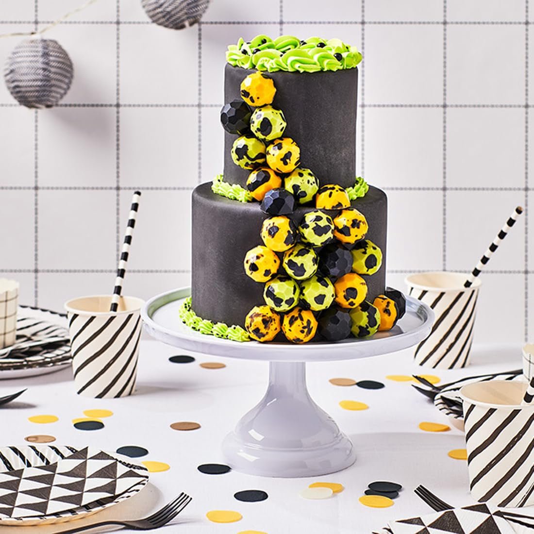 FunCakes Raven Black Rollfondant: einfach zu verwenden, glatt, flexibel, weich und flexibel, perfekt zum Dekorieren von Kuchen, Halal, koscher und glutenfrei, 250 g Naty Shop Zuckerpaste