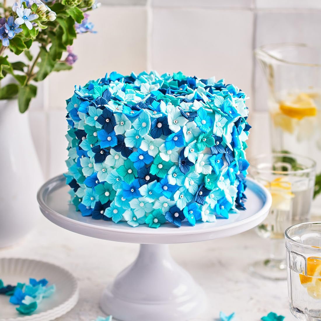 FunCakes Fondantrolle Demin Blue: einfach zu verwenden, glatt, flexibel, weich und biegsam, perfekt zum Dekorieren von Kuchen, halal, koscher und glutenfrei, 250 g Naty Shop Zuckerpaste