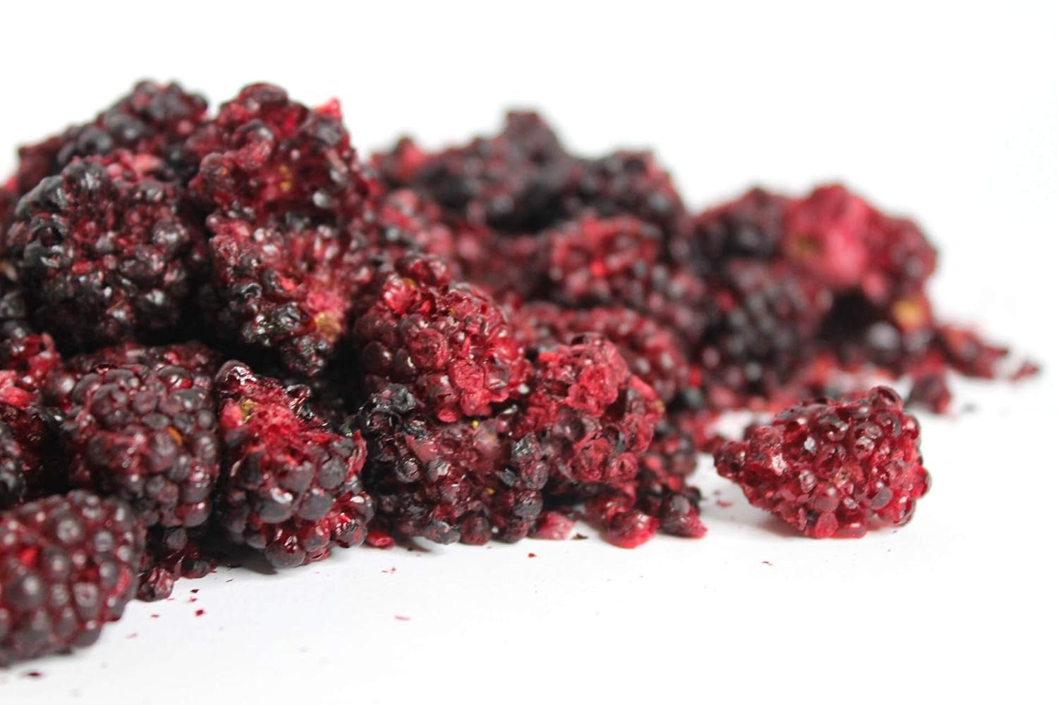 Gefriergetrocknete ganze Brombeeren 100g - Gefriergetrocknete Früchte - Gefriergetrocknete Trockenfrüchte - Gefriergetrocknete ganze Brombeeren zum Backen, Dekorieren von Kuchen, Snacks, Müsli, Desserts. Dehydrierte Produkte Naty Shop
