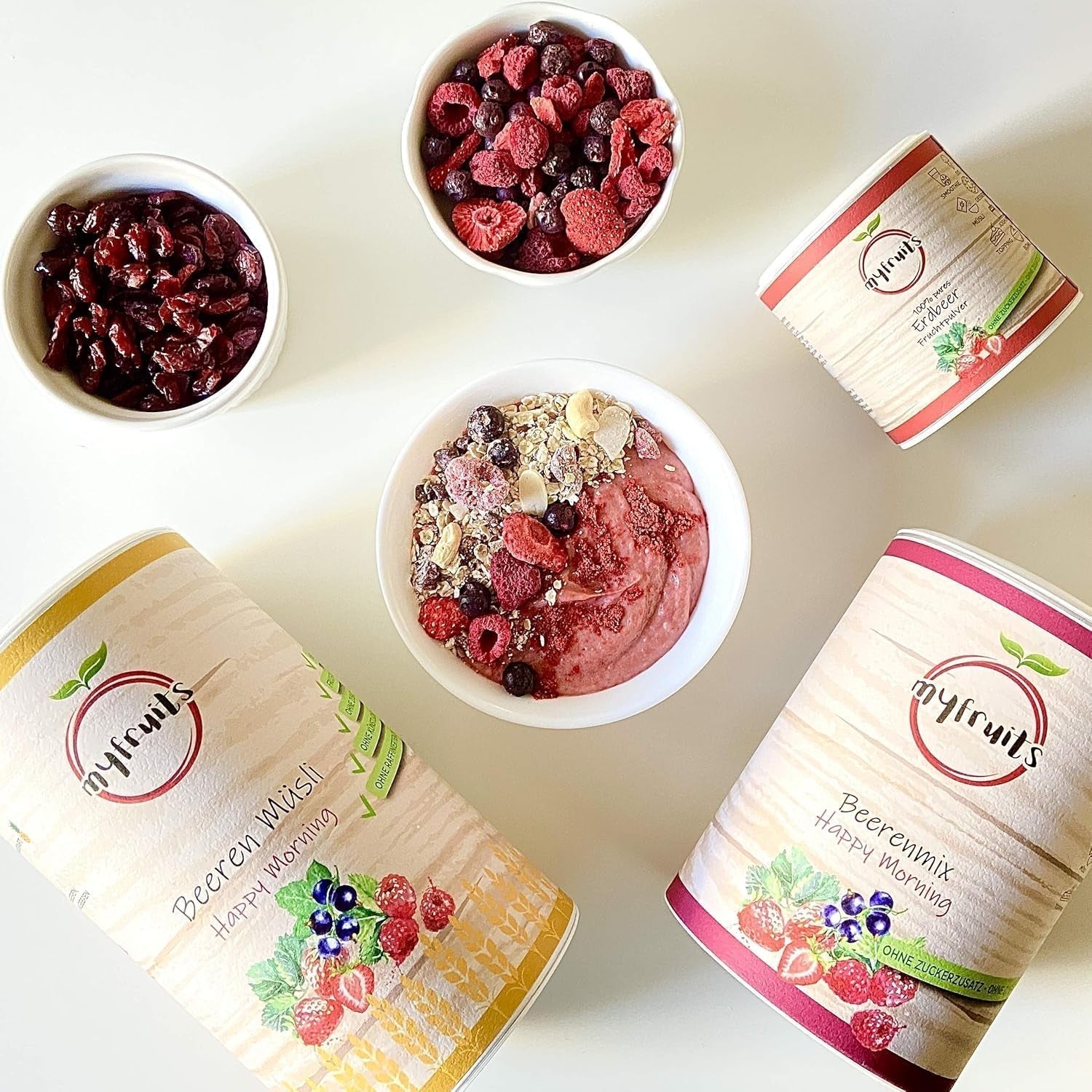 myfruits Beerenmischung, 300g, gefriergetrocknete Früchte- und Beerenmischung, ohne Zuckerzusatz, Erdbeeren, Himbeeren, rote Johannisbeeren, Trockenfruchtmischung Dehydrierte Produkte Naty Shop
