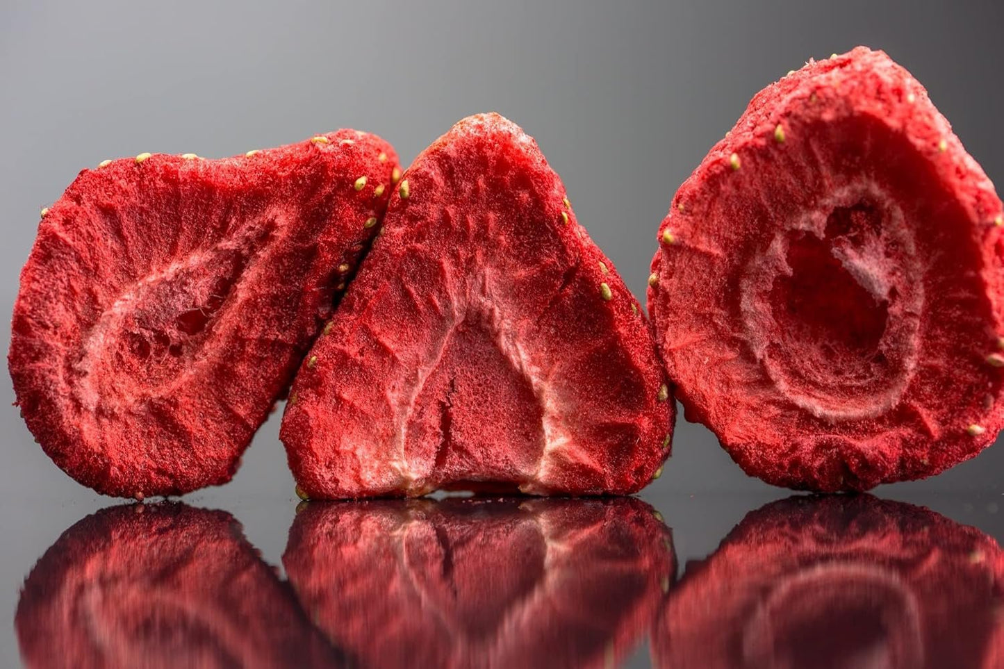 Mynatura gefriergetrocknete Erdbeerscheiben I Gemüse I Natur I Trockenobst I Obst I - leicht getrocknet (1 x 350g) Dehydrierte Produkte Naty Shop