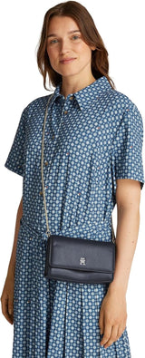 Tommy Hilfiger Umhängetasche Eternity Chain Crossover Schultertaschen mit Kette Damen Naty Shop